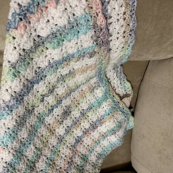 Handmade Crochet Baby Blanket Pastel Gradient Cozy Soft 29" x 27" - Picture 5 of 6